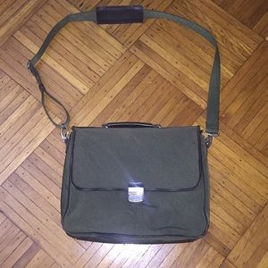 Banana Republic Men”s Shoulder Bag.